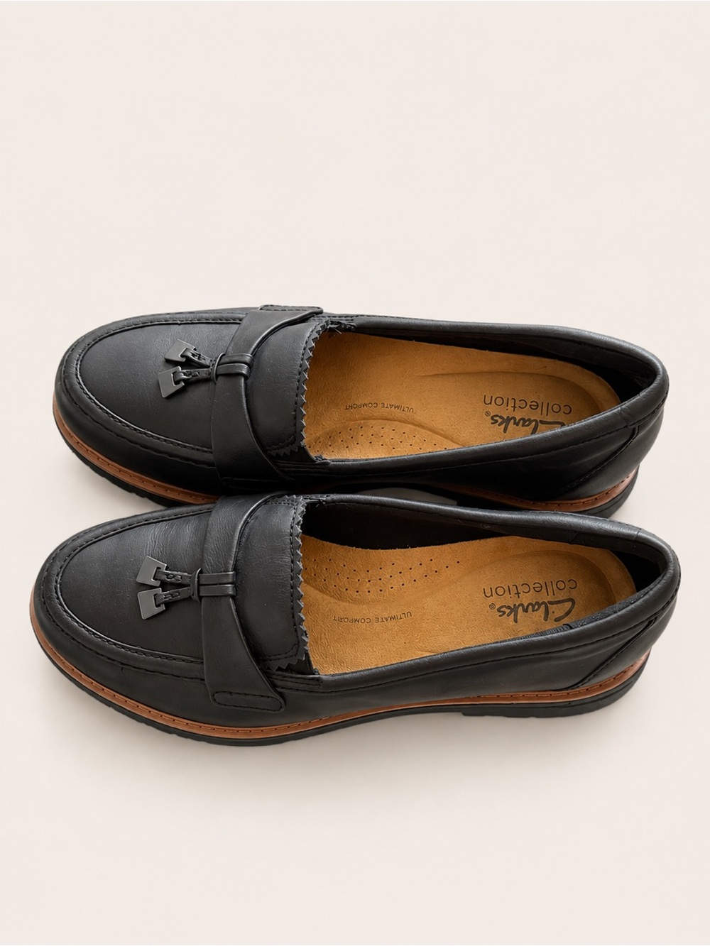 Clarks Collection Black Leather Tassel Loafers Women’s Size 8 - Picture 3 of 5